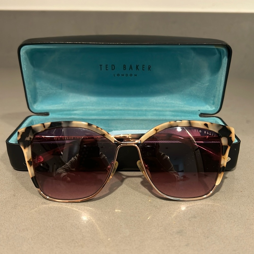 Ted Baker Leopard Wayfarer Sunglasses (Like New, Hard & Soft Cases Included)